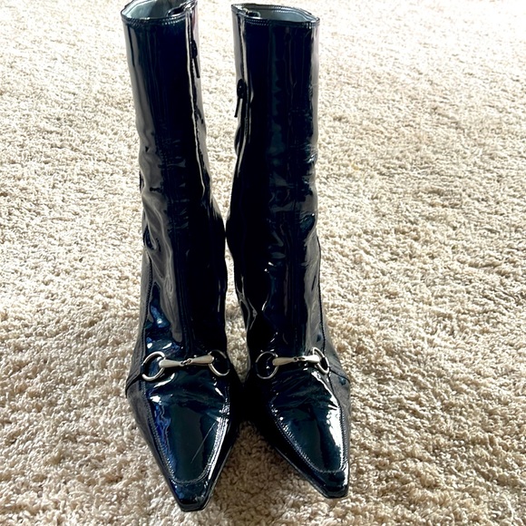 BCBG Girls Patent Black Bootie no size listed but they are 8.5 - Picture 2 of 10